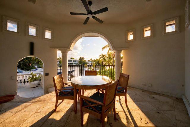 2561 LUCILLE Drive, Fort Lauderdale, FL 33316