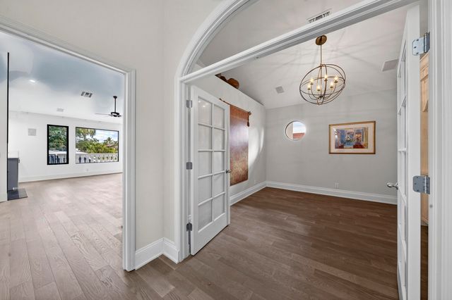 2561 LUCILLE Drive, Fort Lauderdale, FL 33316