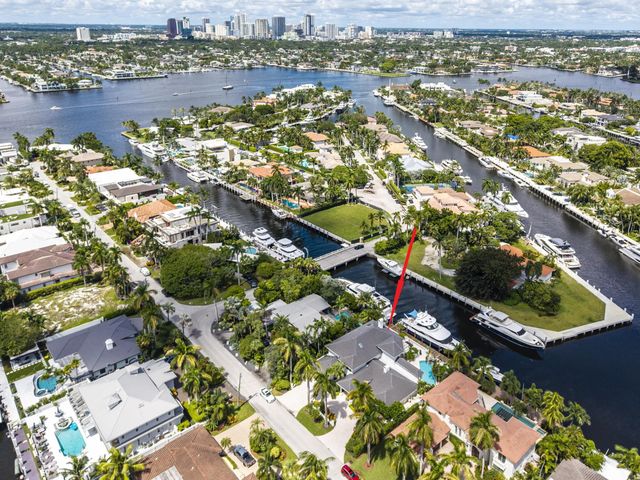 2561 LUCILLE Drive, Fort Lauderdale, FL 33316