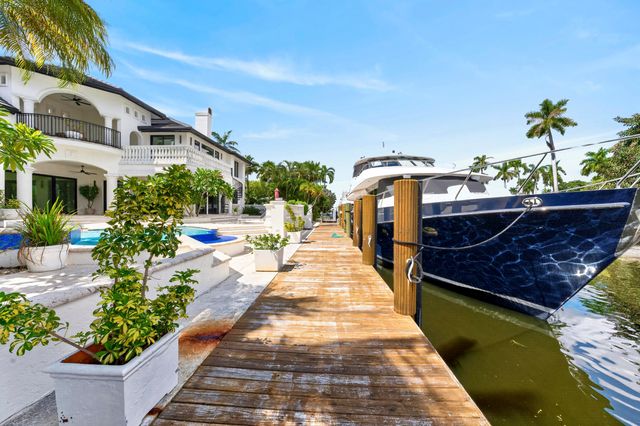 2561 LUCILLE Drive, Fort Lauderdale, FL 33316