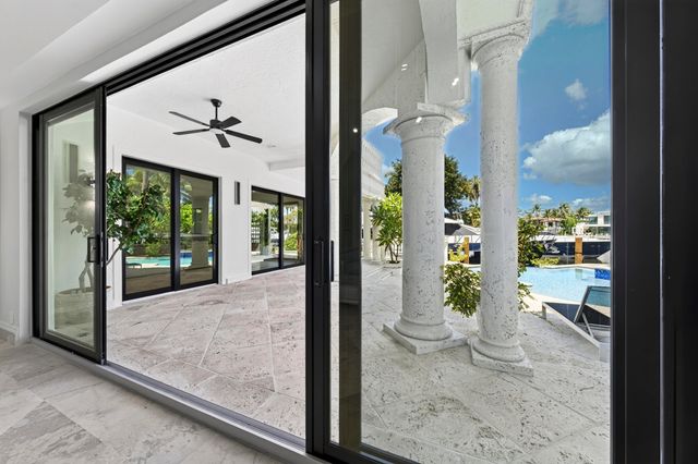 2561 LUCILLE Drive, Fort Lauderdale, FL 33316