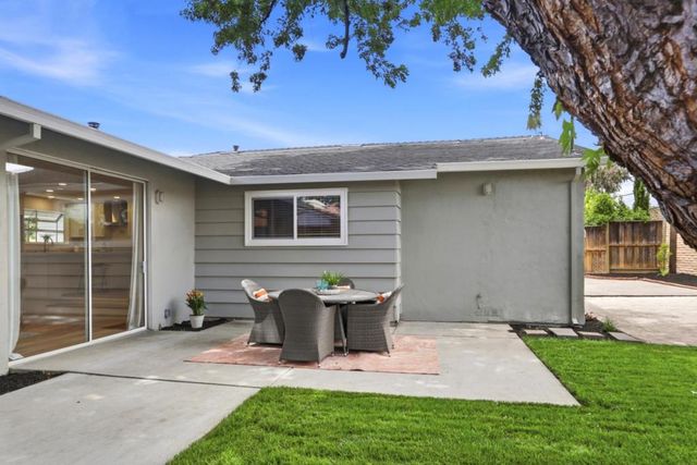 19681 Drake Drive, Cupertino, CA 95014