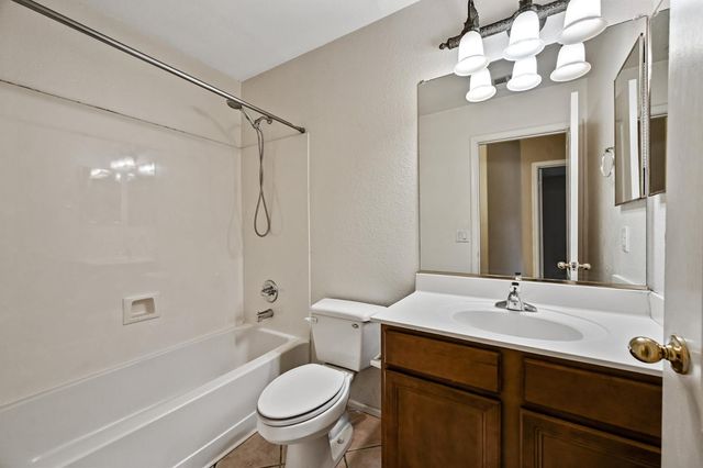 8205 S 45th Lane, Laveen, AZ 85339