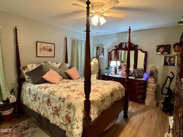 7925 Brown Bark Place, Raleigh, NC 27615