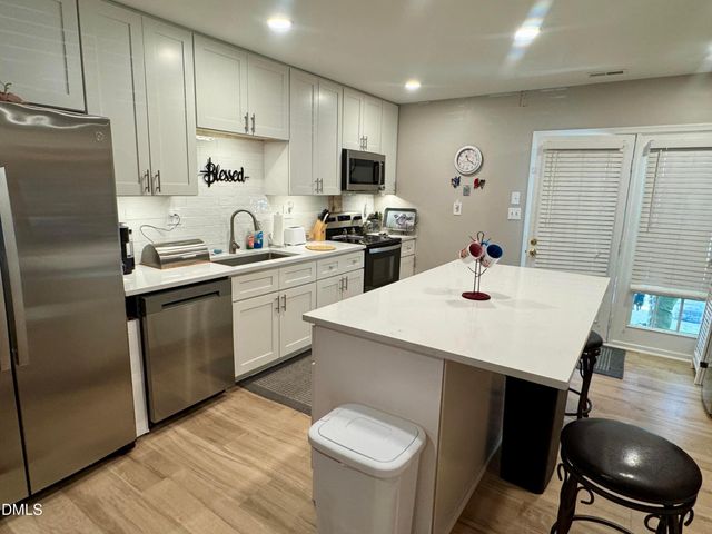 7925 Brown Bark Place, Raleigh, NC 27615