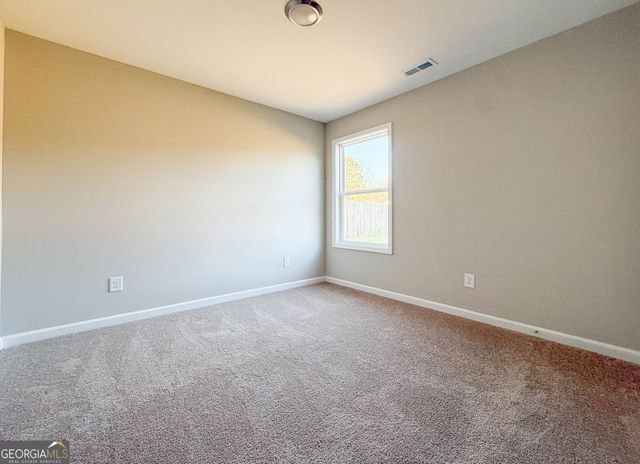 104 Fuller Court, Grantville, GA 30220