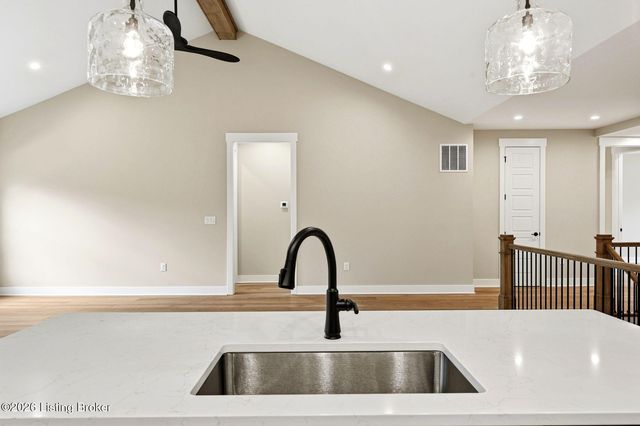14721 Stable Gate Pl, Louisville, KY 40299