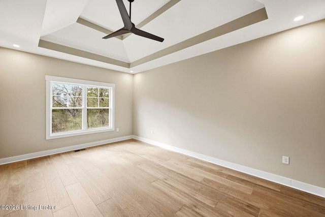 14721 Stable Gate Pl, Louisville, KY 40299