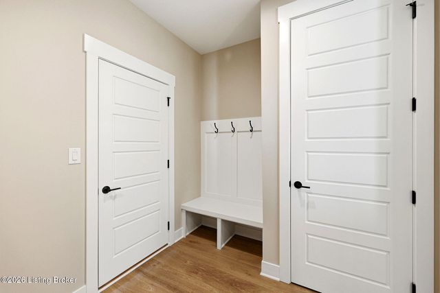 14721 Stable Gate Pl, Louisville, KY 40299