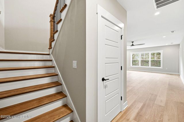 14721 Stable Gate Pl, Louisville, KY 40299