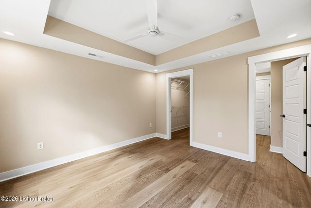 14721 Stable Gate Pl, Louisville, KY 40299