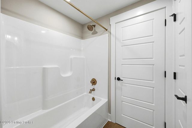 14721 Stable Gate Pl, Louisville, KY 40299