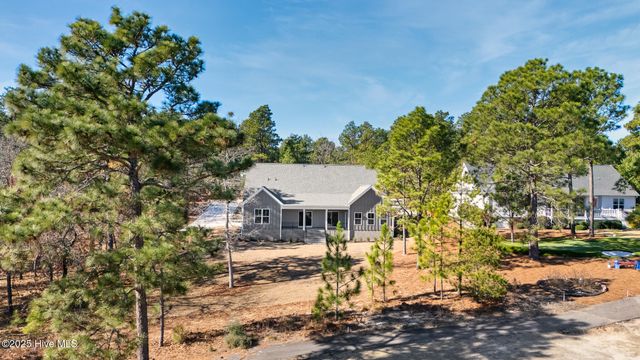 150 Banbridge Drive, West End, NC 27376