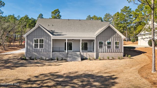 150 Banbridge Drive, West End, NC 27376