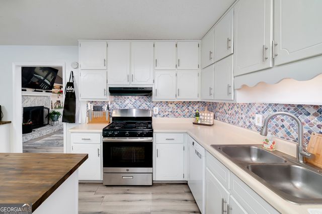 105 Bobolink Drive, Stockbridge, GA 30281