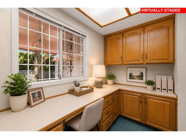 1715 Ne 169TH Ave, Portland, OR 97230