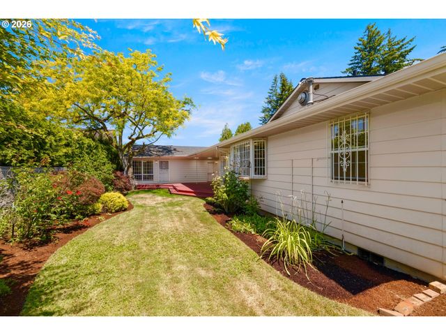 1715 Ne 169TH Ave, Portland, OR 97230