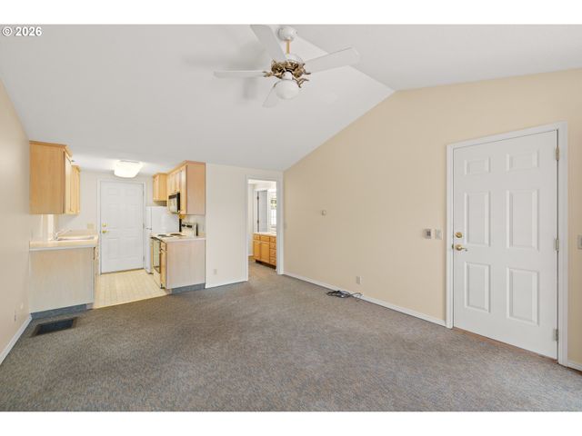 1715 Ne 169TH Ave, Portland, OR 97230