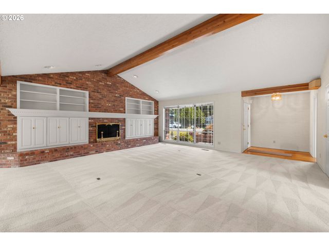 1715 Ne 169TH Ave, Portland, OR 97230