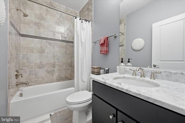 40957 WAXWING DR, Leesburg, VA 20175
