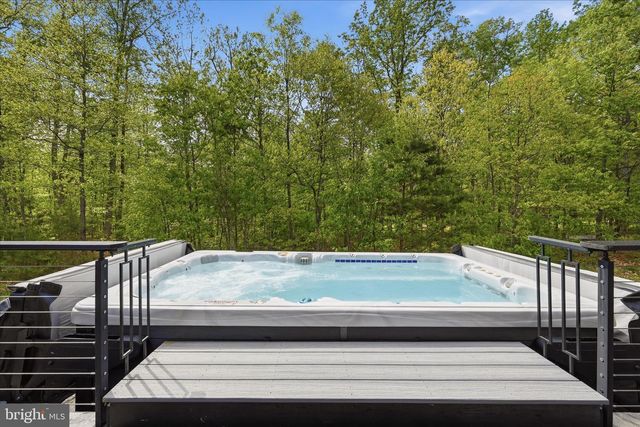 40957 WAXWING DR, Leesburg, VA 20175