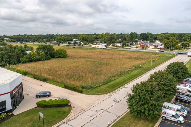 33 E Belmont Drive, Romeoville, IL 60446