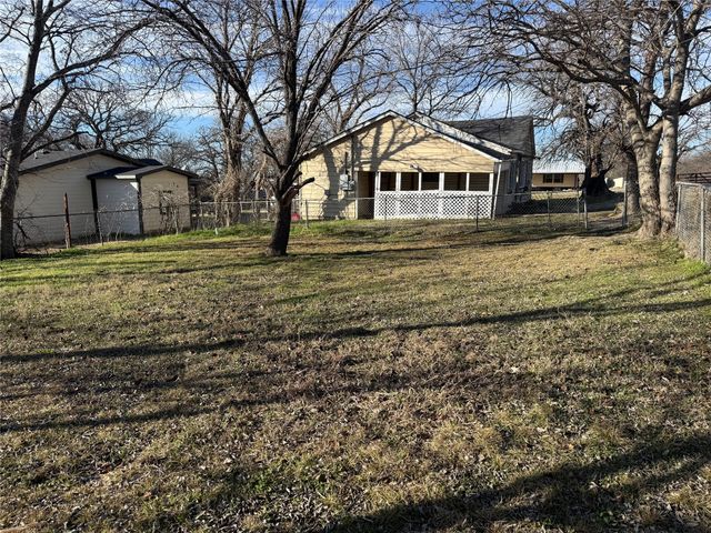 430 E Parnell Street, Denison, TX 75021