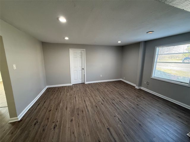 430 E Parnell Street, Denison, TX 75021