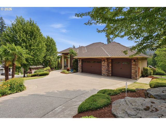 3841 Se DEER CREEK Way, Gresham, OR 97080