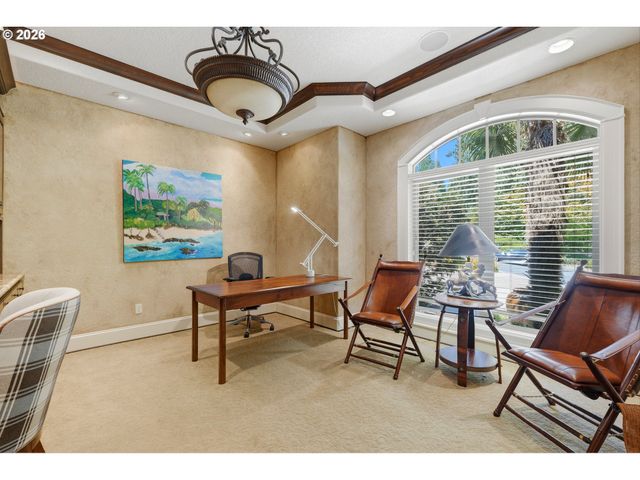 3841 Se DEER CREEK Way, Gresham, OR 97080