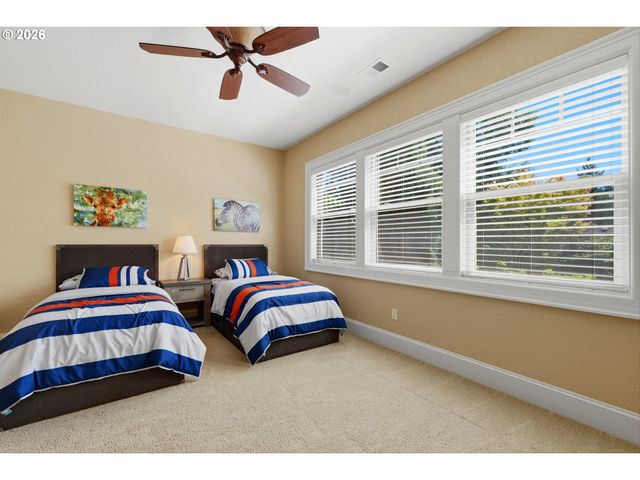 3841 Se DEER CREEK Way, Gresham, OR 97080