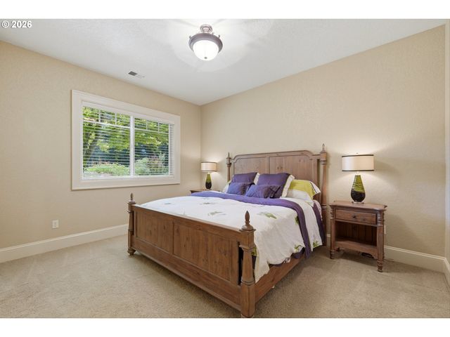 3841 Se DEER CREEK Way, Gresham, OR 97080