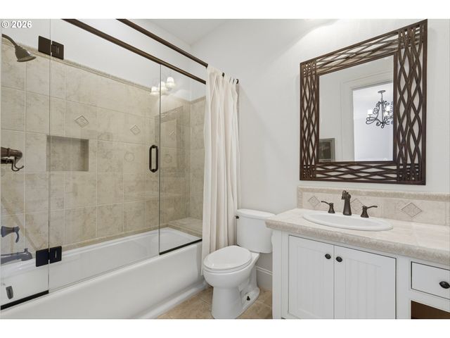 3841 Se DEER CREEK Way, Gresham, OR 97080