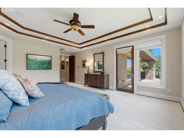 3841 Se DEER CREEK Way, Gresham, OR 97080