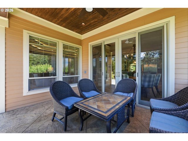 3841 Se DEER CREEK Way, Gresham, OR 97080