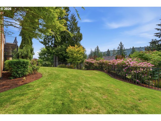 3841 Se DEER CREEK Way, Gresham, OR 97080
