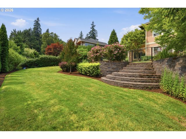 3841 Se DEER CREEK Way, Gresham, OR 97080
