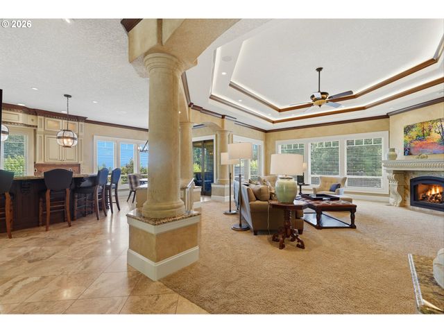 3841 Se DEER CREEK Way, Gresham, OR 97080