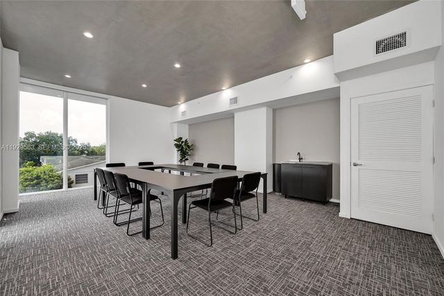 475 NE 125th 203, North Miami, FL 33161