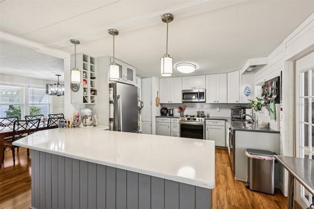 105 ORCHID WAY, Leesburg, FL 34748