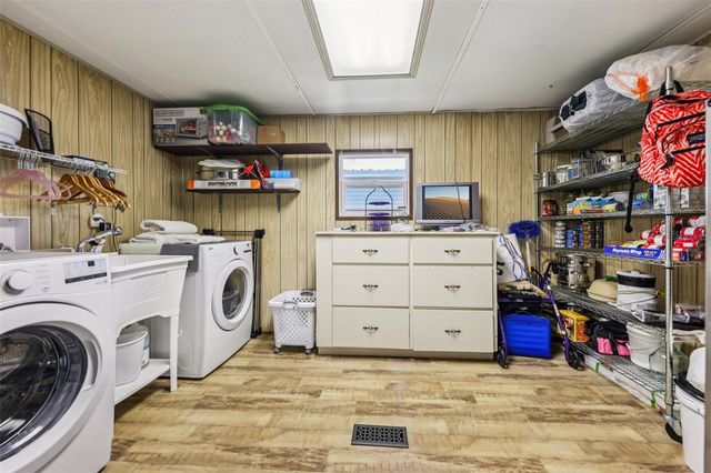 105 ORCHID WAY, Leesburg, FL 34748