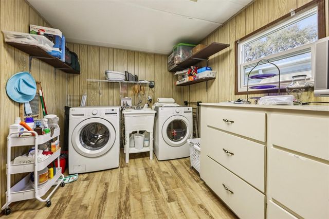 105 ORCHID WAY, Leesburg, FL 34748