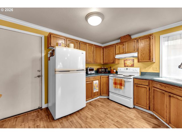 2105 DAHLIA St, Woodland, WA 98674