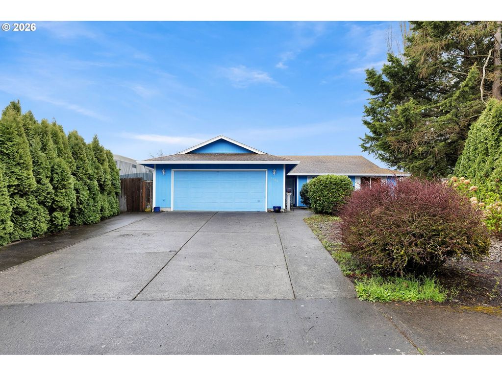 2105 DAHLIA St, Woodland, WA 98674