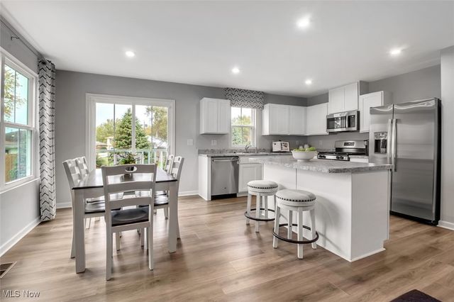 5088 Spruce Knoll Run, Kent, OH 44240