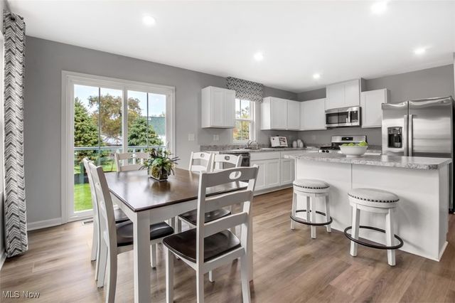 5088 Spruce Knoll Run, Kent, OH 44240