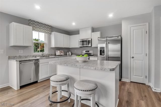 5088 Spruce Knoll Run, Kent, OH 44240