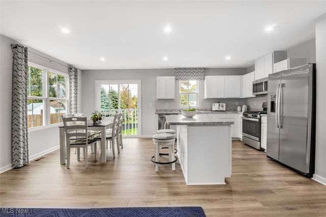 5088 Spruce Knoll Run, Kent, OH 44240