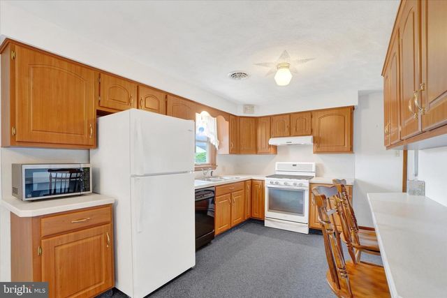 120 E CLEARVIEW DR, Shrewsbury, PA 17361