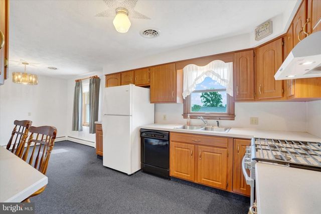120 E CLEARVIEW DR, Shrewsbury, PA 17361